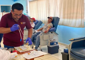 Superan asistencia en campaña de donación de sangre en Zihuatanejo