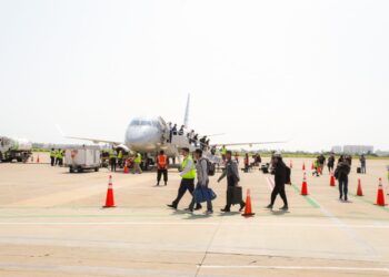 Se fortalece la conectividad aérea llega el primer vuelo internacional de la temporada invernal procedente de Dallas – Acapulco