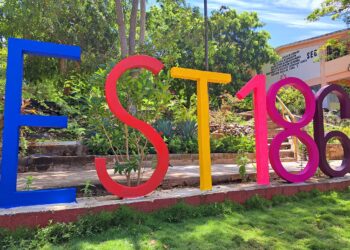 Asignan 2 maestros nuevos a la secundaria #186 en Zihuatanejo