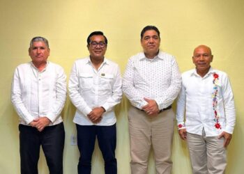 Estudiantes de telesecundaria se presentan en la Expo Feria La Unión 