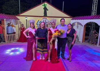 Rosa Crisdeyli García es coronada Reina de la Expo Feria San Felipe de Jesús 2025