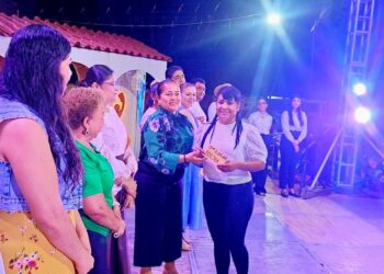 Éxito en los Concursos de Poesía y Oratoria en la Feria La Unión 2025