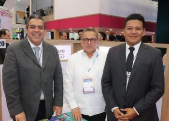 Oficina de Convenciones y Visitantes de Ixtapa Zihuatanejo participa en Feria Internacional de Turismo en Colombia