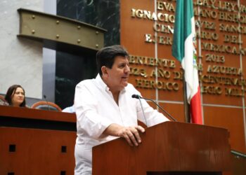 PROPONE DIPUTADO NOMBRAR “BANDERA TRIGARANTE” A CALLES Y ESPACIOS PÚBLICOS EN CONMEMORACIÓN DEL PRIMER LÁBARO PATRIO