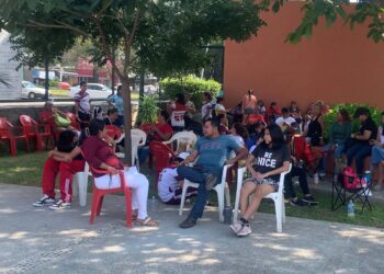 Magisterio independiente de Zihuatanejo sigue en espera de reunión con titular de la SEG