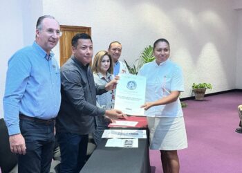 Hotel Brisas Ixtapa y Park Royal reciben distintivo ‘H’ por buenas prácticas de higiene en alimentos y bebidas