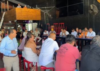 Autoridades de gobierno, residentes y empresarios de Ixtapa se reúnen para coordinar periodo vacacional de Semana Santa