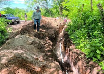 Beneficia gobierno de La Unión a la cabecera municipal con red de agua potable