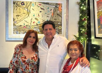 Se reúne Alejandro Bravo con mujeres que impulsaron los derechos políticos en Guerrero