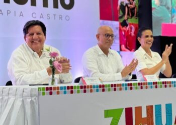 Reconocen Alejandro Bravo trabajo y compromiso de Liz Tapia en su primer informe de gobierno