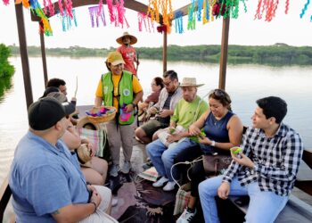 Agencias de viajes hacen recorrido cultural y gastronómico en Ixtapa Zihuatanejo