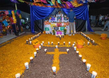 La Unión celebra una mágica noche de tradición con la Demostración de Altares y Concurso de Catrinas