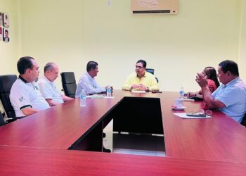 Fortalece gobierno de La Unión la educación mediante convenio con la UT de la Costa Grande