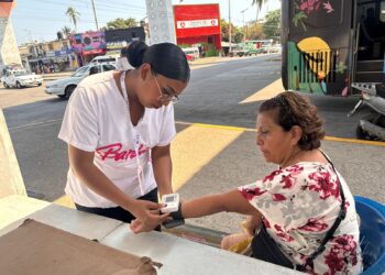 Salud Guerrero brindó más de 500 consultas gratuitas en módulos turísticos de Acapulco durante el periodo vacacional de invierno 2025-2026