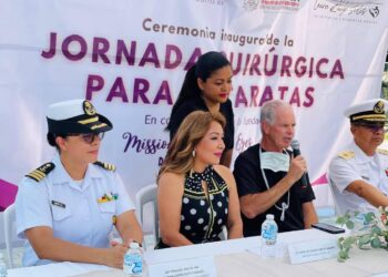 Encabeza Maricarmen Cabrera tercera jornada quirúrgica para Cataratas