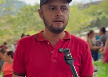 Comunidades serranas de Petatlán denuncian abandono en servicios de salud y falta de vacunación.