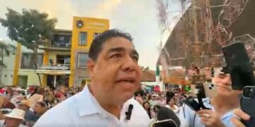 Alcalde de La Unión niega rapiña de policías tras accidente de tráiler; artículos fueron pedidos por el MP