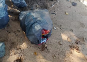 Se agrava contaminación en playa Carey por falta de vigilancia y responsabilidad