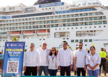 El Hogar del Sol recibe al octavo crucero del año con más de 3 mil 200 personas a bordo