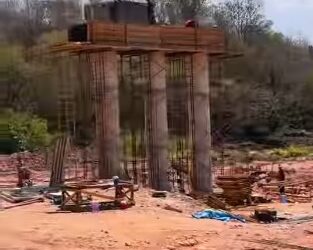 Avanzan construcción de puentes en Coahuayutla