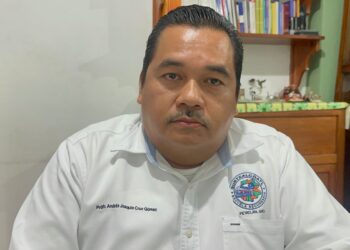 Director de la Secundaria Quetzalcóatl aclara que no fue destituido y pide esperar dictamen oficial
