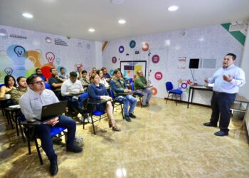 Gobierno de Guerrero fortalece capacitación de enlaces de comunicación con herramientas digitales