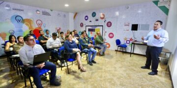 Gobierno de Guerrero fortalece capacitación de enlaces de comunicación con herramientas digitales