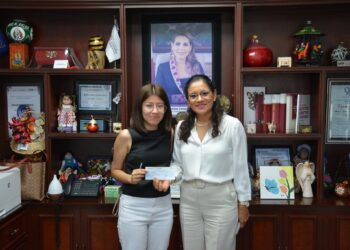 Más de mil 300 mujeres reciben apoyo para emprender en Guerrero