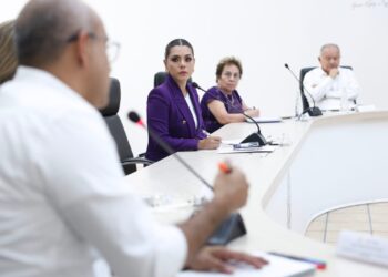 Revisa Evelyn Salgado avances de programas y acciones prioritarias con su gabinete