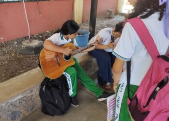 Proyecto Prisma lleva música a escuelas de Zihuatanejo y Petatlán