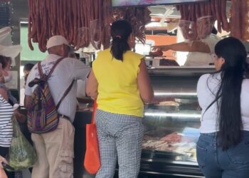 Cuaresma modifica hábitos de consumo y ventas de carne en mercados de Zihuatanejo