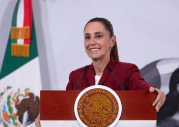 PRESIDENTA CLAUDIA SHEINBAUM ENVÍA AL SENADO INICIATIVA DEL PLAN B DE LA REFORMA ELECTORAL; “VAMOS A SEGUIR INSISTIENDO EN DISMINUIR LOS PRIVILEGIOS”