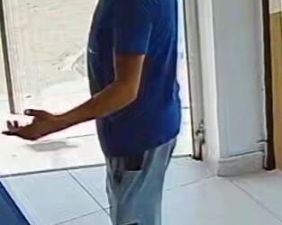 Asaltan farmacia en la colonia La Madera; difunden imagen del presunto responsable