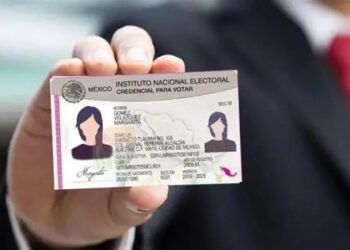 Avanza renovación de credenciales del INE; llaman a recoger plásticos pendientes