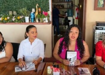 Convocan a encuentro de mujeres con Beatriz Mojica en Zihuatanejo