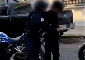 Alumno mata a maestras en preparatoria de Lázaro Cárdenas