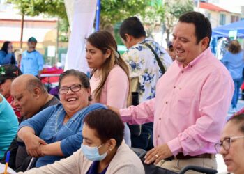 Visita Iván Hernández módulo de registro a pensión de discapacidad en Chilpancingo