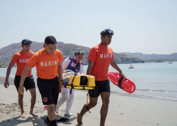 MARINA demuestra acciones de rescate en playa La Principal