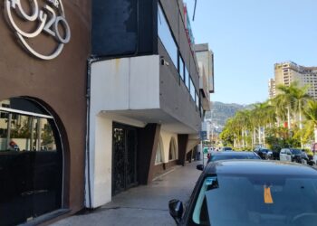 Detienen a presunto agresor tras herir a una persona con disparos de arma de fuego en la Costera Miguel Alemán de Acapulco