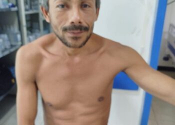 Piden apoyo para identificar a dos hombres tras naufragio en Petatlán