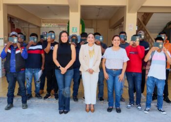 Impulsa el gobierno de Guerrero empleos legales, ordenados y temporales en el extranjero para trabajadores guerrerenses