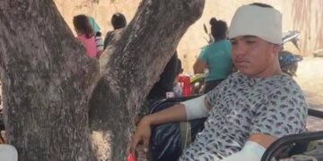 Pobladores de Arroyo Seco mantienen plantón tras presunto abuso de elementos de la Marina