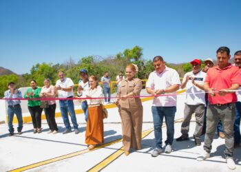 Se inaugura el puente El Naranjo en Costa Grande tras seis meses de trabajo de la SICT