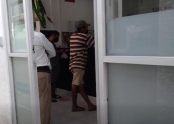 El sábado se quedaron sin terapia pacientes renales de Zihuatanejo por vacaciones, denuncian