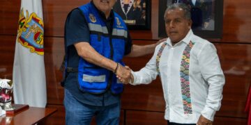 Fortalece CICAEG acciones de infraestructura carretera con el municipio de Igualapa