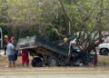 Hombre queda prensado tras chocar contra árbol