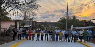 Entrega gobierno de La Unión obra en la cabecera municipal