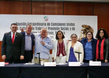 Avanza iniciativa para garantizar derechos de intérpretes, destaca Beatriz Mojica
