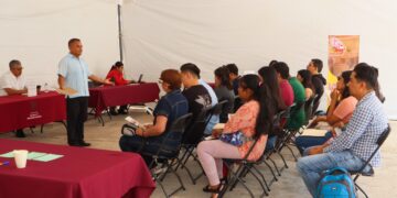 Promueve el gobierno estatal empleos formales y dignos para familias chilpancingueñas