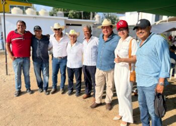 Visita Alejandro Bravo la Expo Ganadera de San Marcos